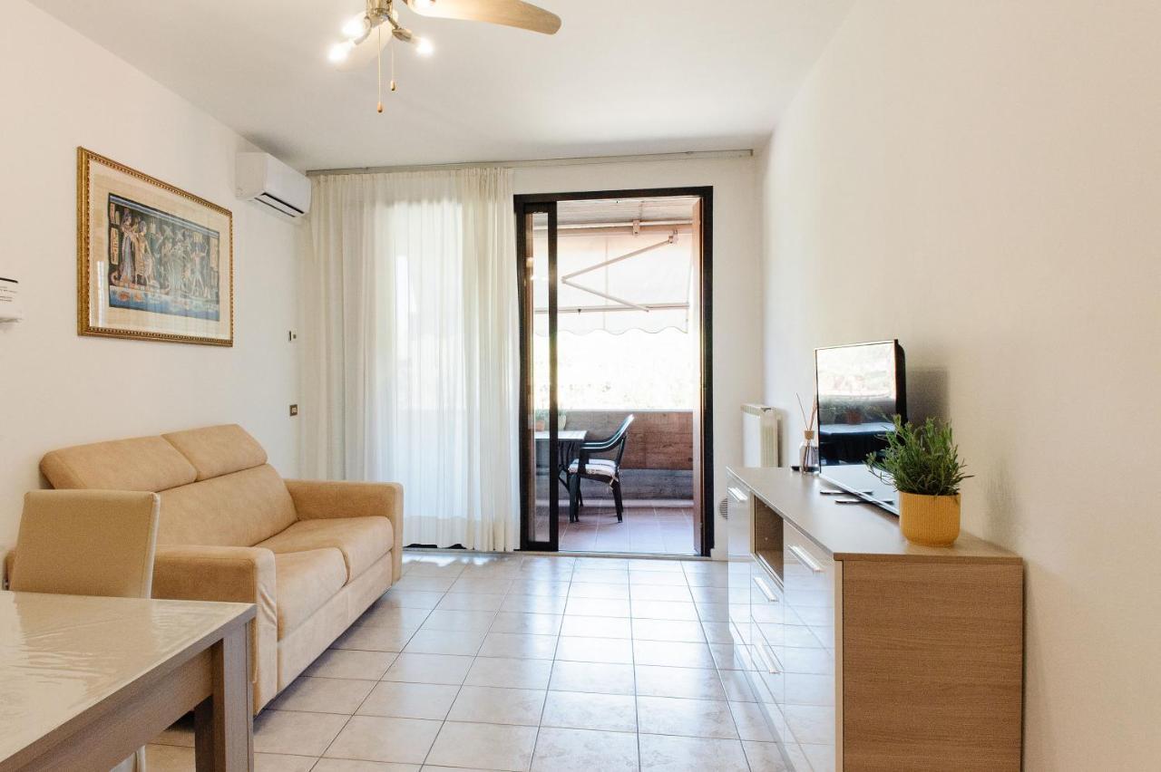 Appartamento Afrodite Desenzano del Garda Bagian luar foto
