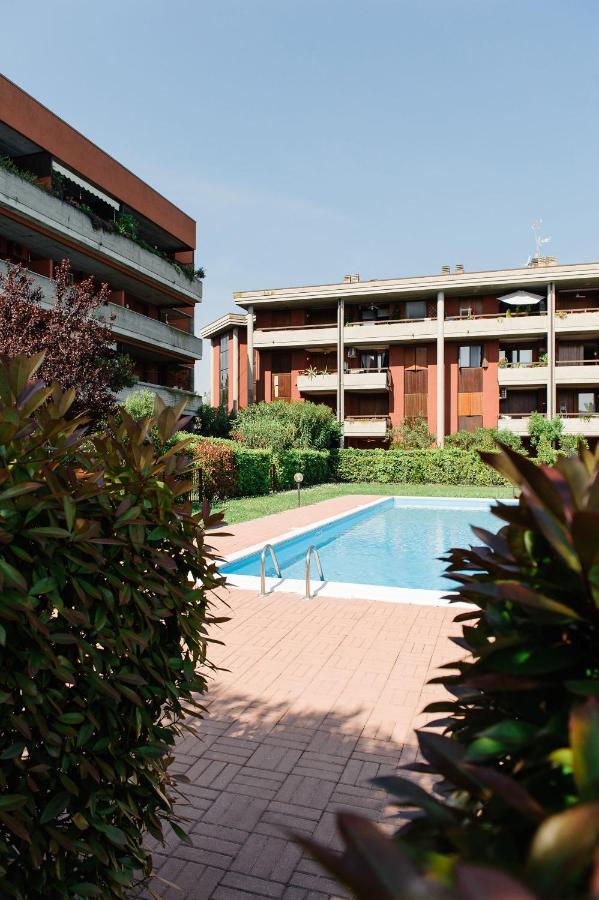 Appartamento Afrodite Desenzano del Garda Bagian luar foto