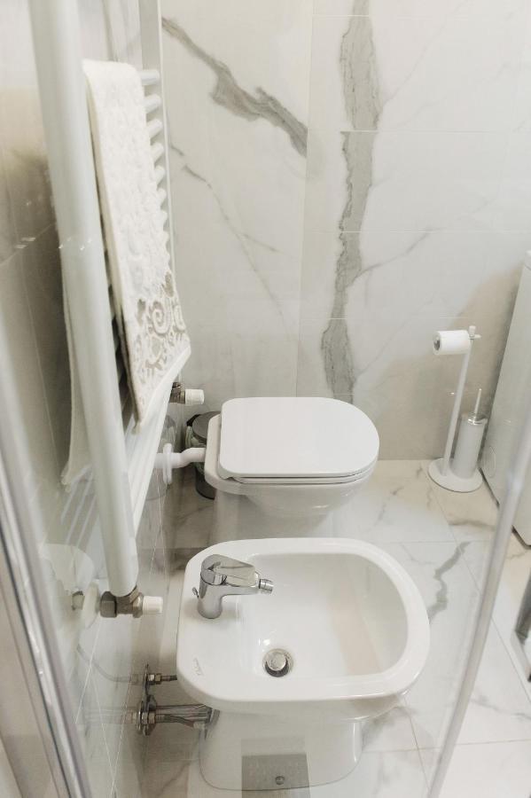 Appartamento Afrodite Desenzano del Garda Bagian luar foto