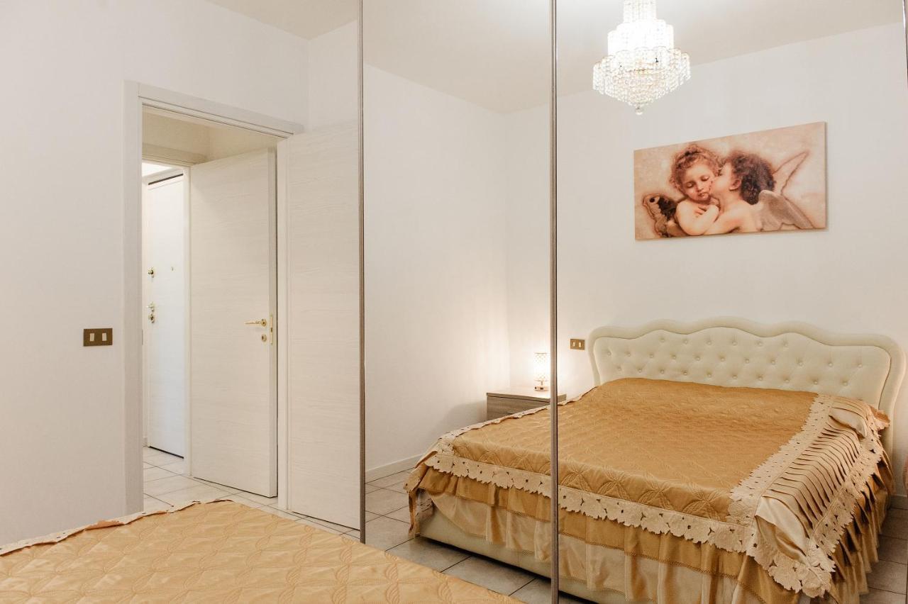 Appartamento Afrodite Desenzano del Garda Bagian luar foto
